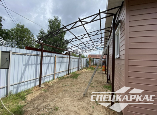 Навес к дому из поликарбоната для автомобиля №17 - фото 1129