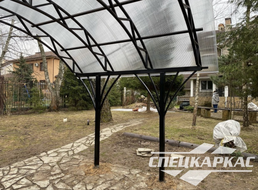 Арочный навес из поликарбоната для зоны отдыха №4 - фото 1008